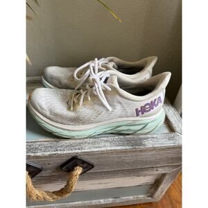 HOKA Clifton 8 - Size 7.5B - Pre-Loved, Fair Condition